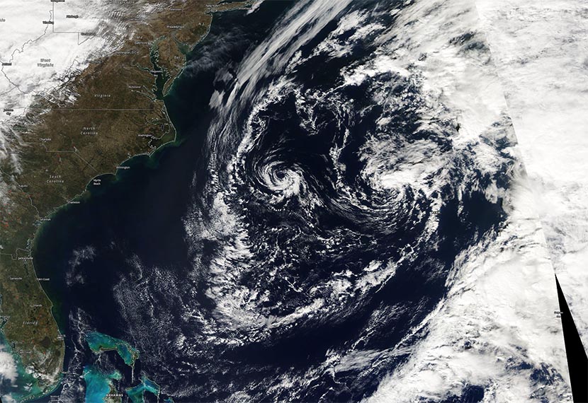 Efecto Fujiwara entre dos mesovórtices en el Atlántico Occidental